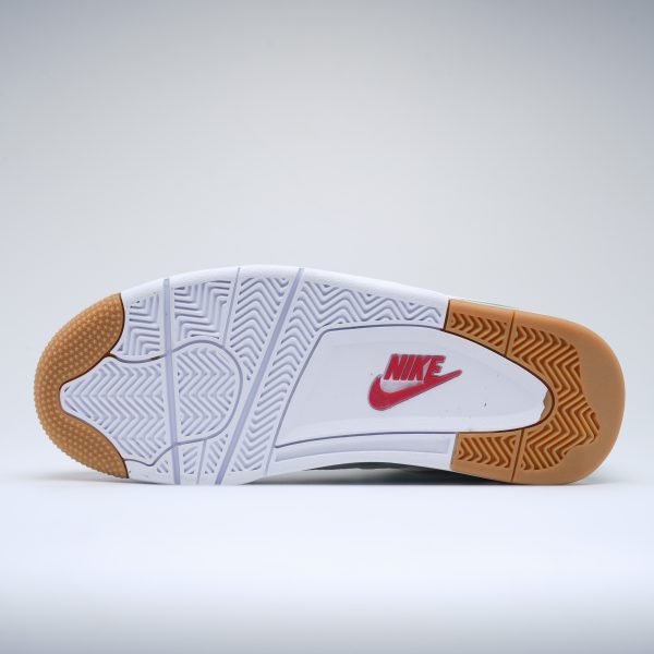 Air Jordan4 Retro SB Pine Green Midweek Heat - Image 5
